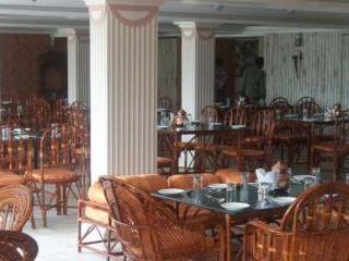 Hotel Maan Residency Ahmedabad Buitenkant foto